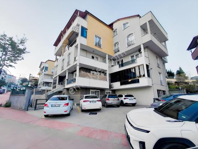 İzmit, Kocaeli içerisinde satılık mülk