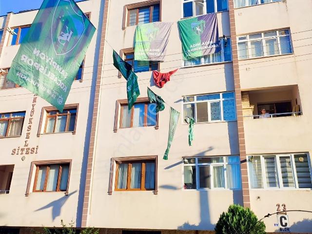 İzmit, Kocaeli içerisinde satılık mülk