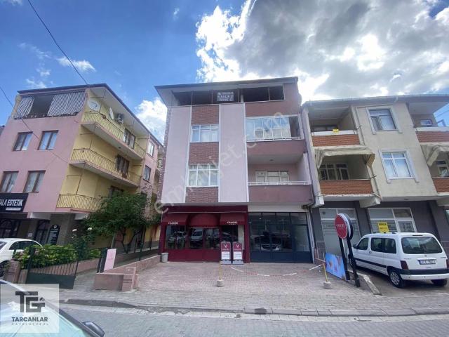 İzmit, Kocaeli içerisinde kiralık mülk