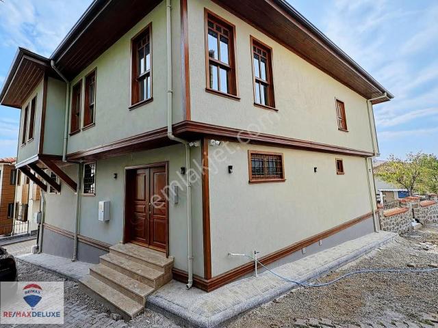 İzmit, Kocaeli içerisinde satılık Villa