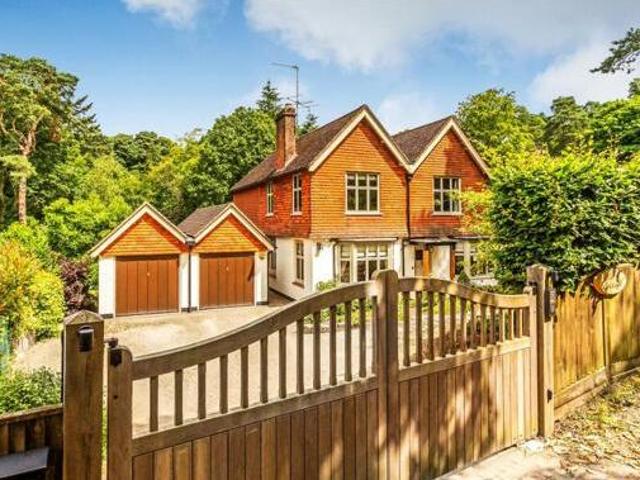 House for sale in Fole, Surrey