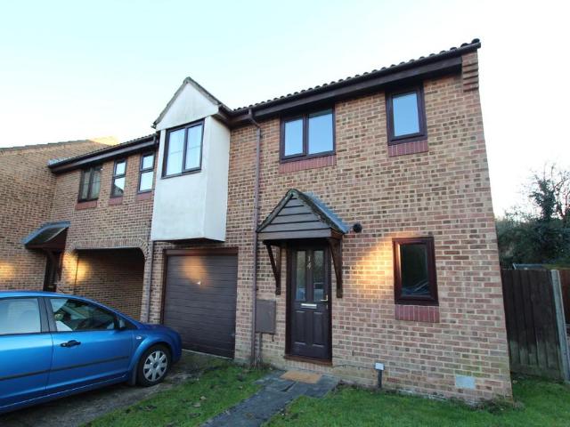 House for rent in Martin's Heron, Winkfield