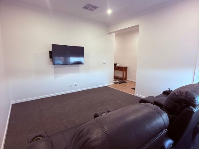 Room for rent in Camerons Creek, Victoria
