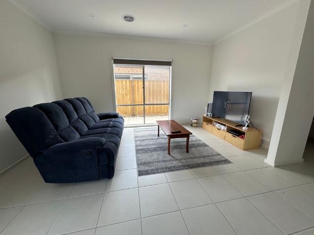 Room for rent in Camerons Creek, Victoria