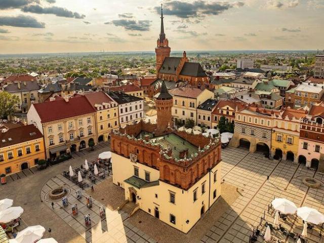 Biuro na sprzedaż w Tarnów