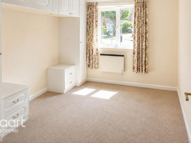 House for rent in Worplesdon, Westborough