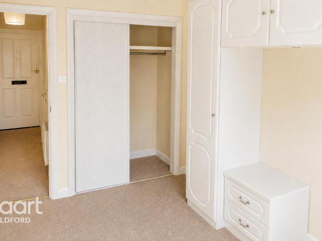 House for rent in Worplesdon, Westborough