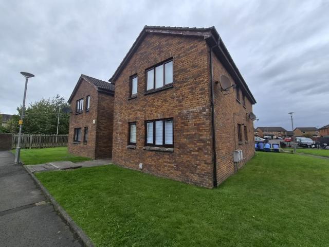 Apartment for rent in Dean Park, Renfrew