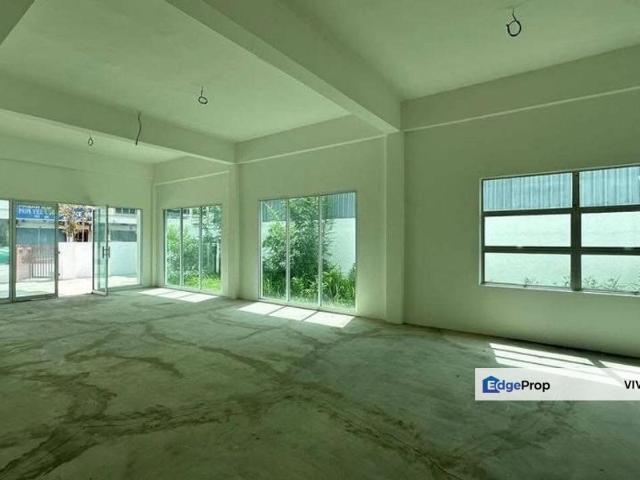 Warehouse for rent in Perak