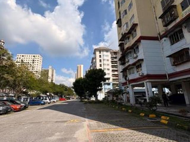 Apartment for sale in Kajang, Langat