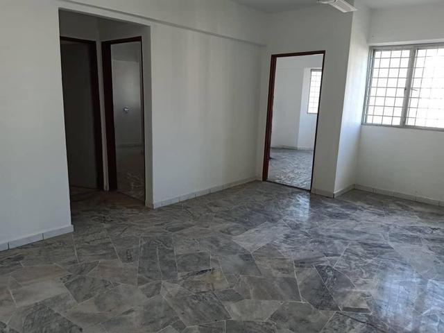 Apartment for sale in Kajang, Langat