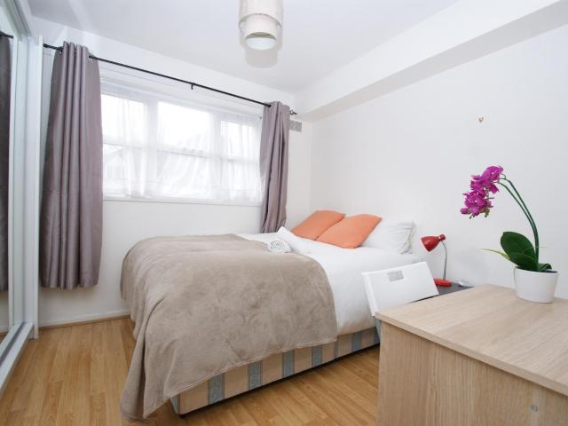 Room for rent in London Borough of Ealing, Greater London