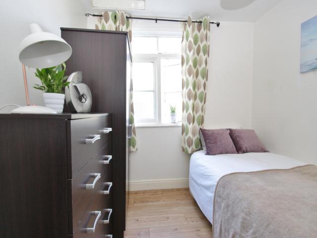 Room for rent in Shepherd's Bush, Greater London