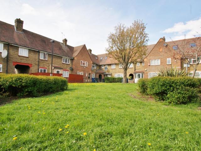 Room for rent in London Borough of Ealing, Greater London