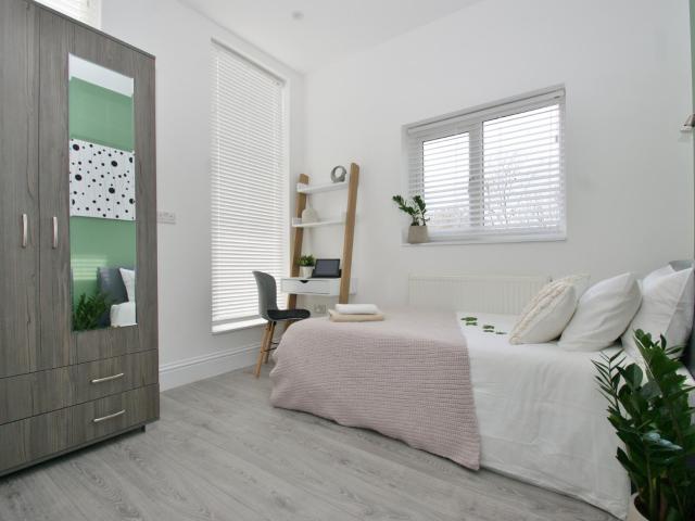 Room for rent in London Borough of Ealing, Greater London