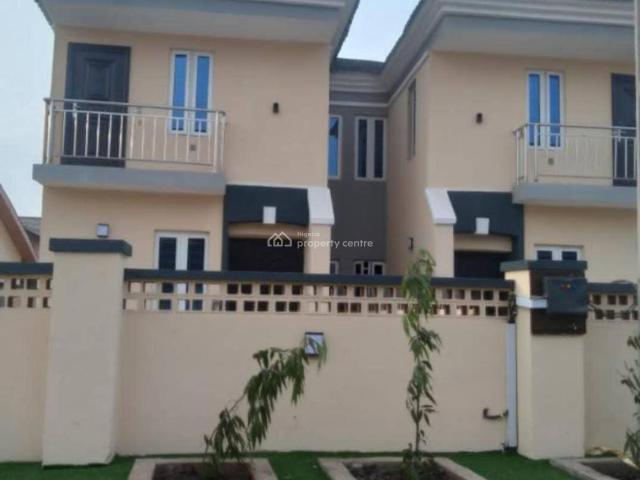House for sale in Ojo, Ori Ire