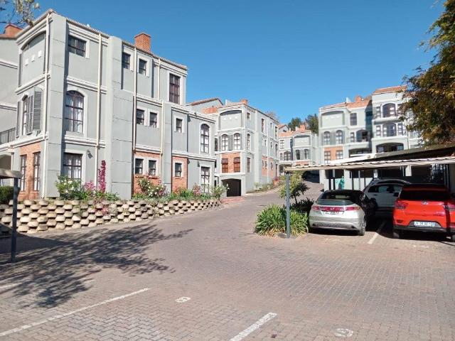 House for rent in Hyde Park, Rosebank