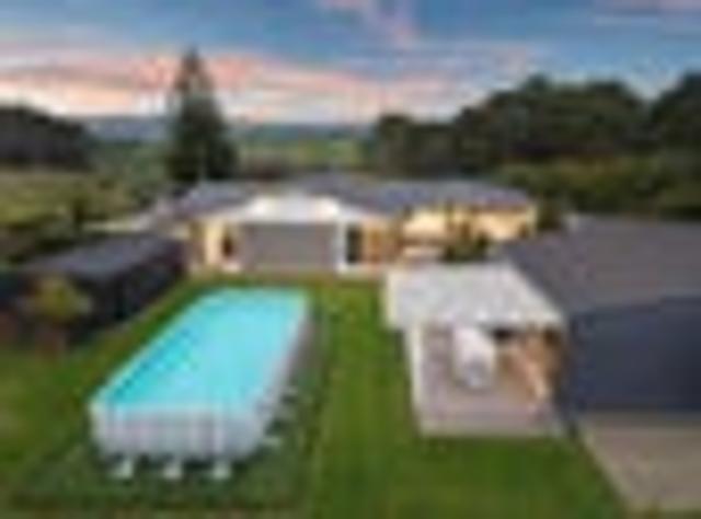 House for sale in Awhitu