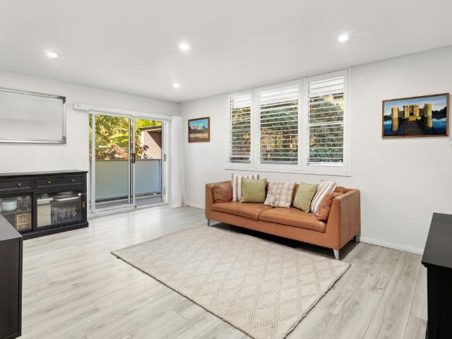 Apartment for sale in Rose Bay, Tasmania