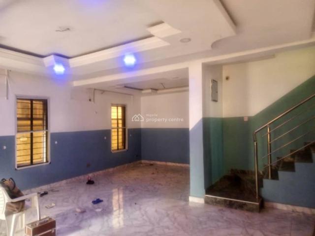 Detached duplex for rent in Ikeja , Abuja