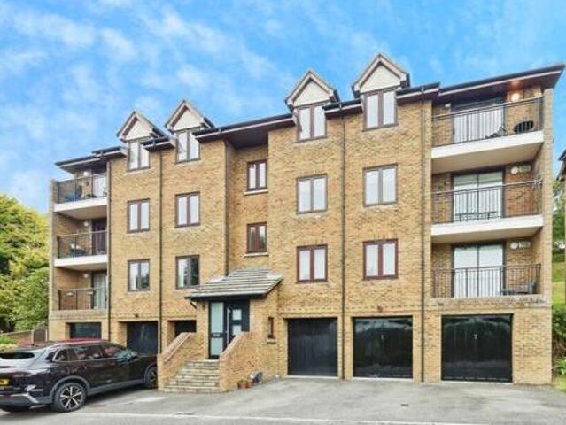 House for sale in Tower Hamlets, Ash