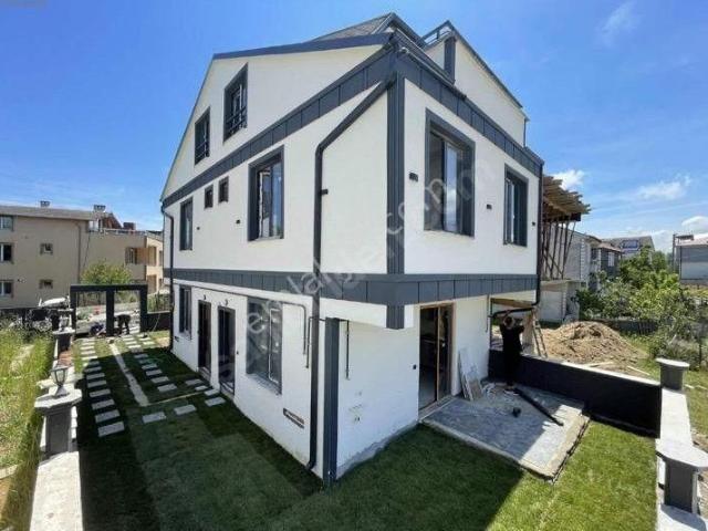 Karasu içerisinde satılık Villa