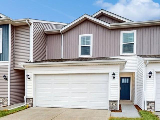 Townhouse for sale in Linn, Iowa