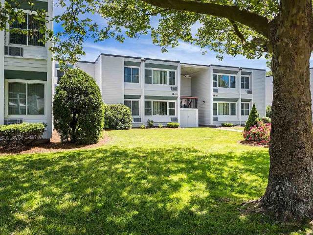 Apartment for rent in Bristol, Massachusetts
