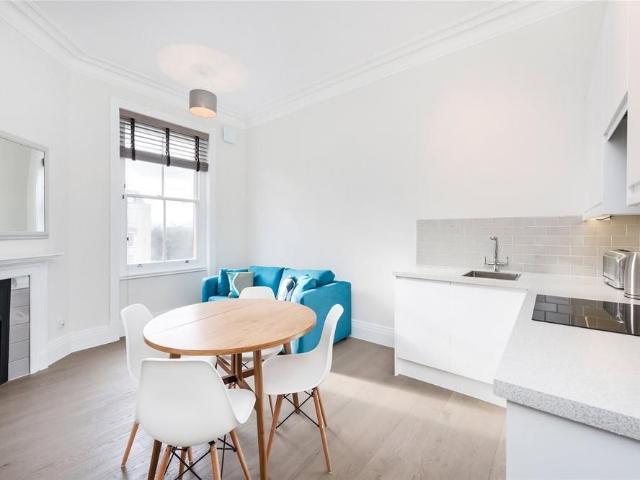 Apartment for rent in Marylebone, Greater London