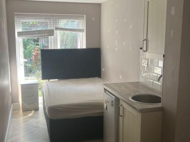 Studio for rent in London Borough of Lewisham, Blackheath