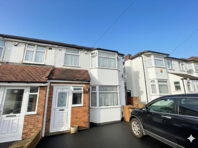 Apartment for rent in Kenton, Greater London