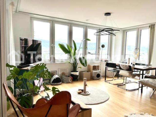 Wohnung mieten in Einigen, Zürich
