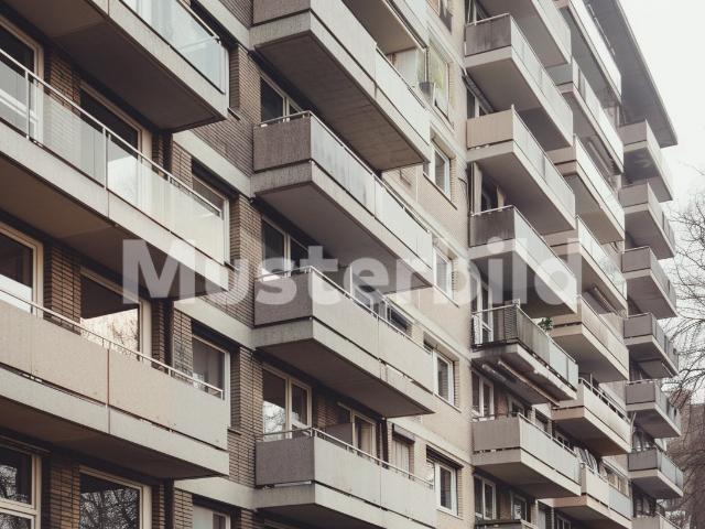Wohnung mieten in Einigen, Zürich