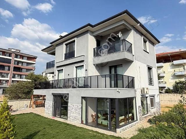 Samanlık, Tavas içerisinde satılık Villa