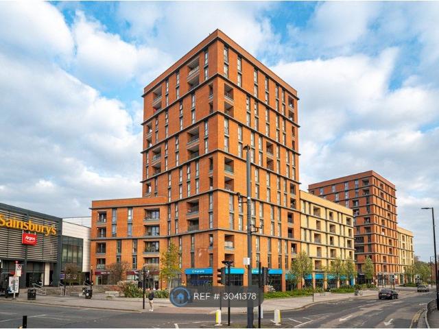 House for rent in Benhilton, Greater London