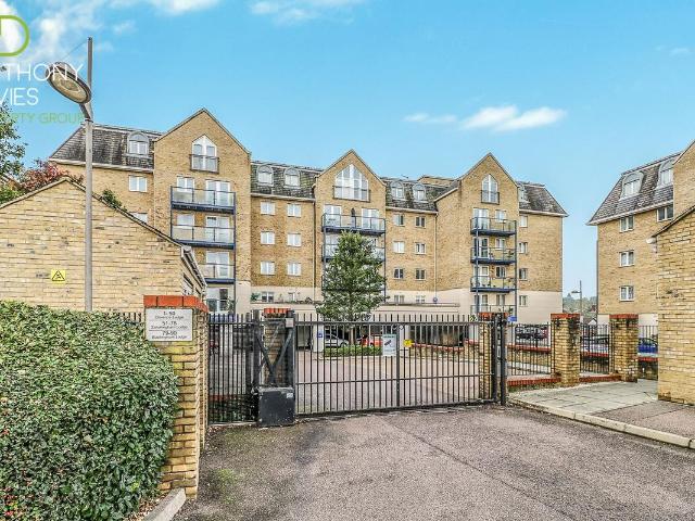 Apartment for rent in Broxbourne, Hertfordshire