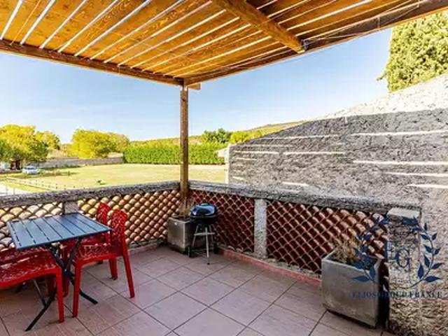 Maison vente à Brignoles, Tavernes