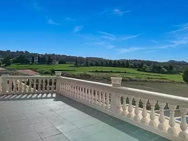 Maison vente à Brignoles, Tavernes