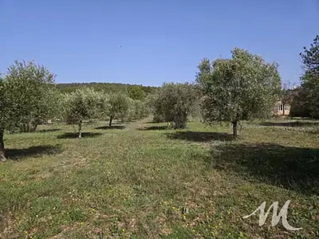Terrain vente à Tavernes, Var