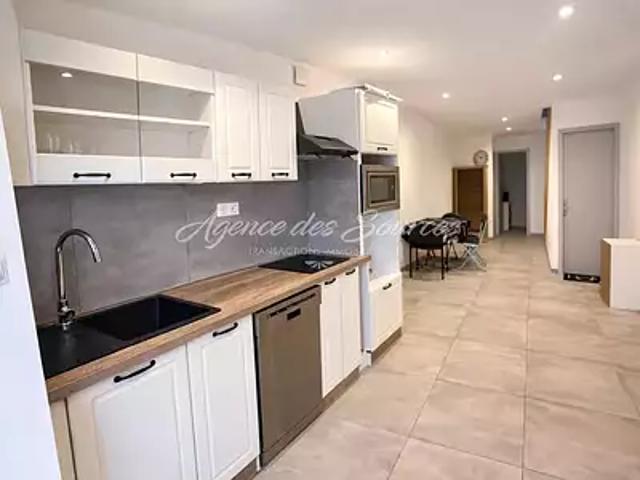 Appartement location à Tavernes, Var