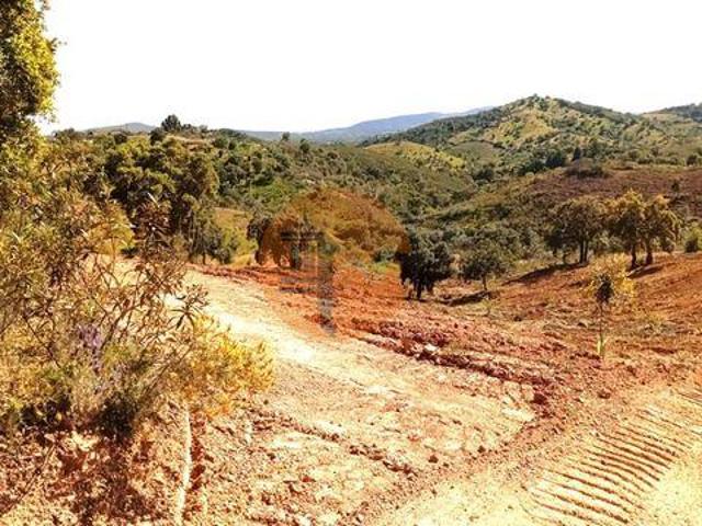Terreno venda em Santa Catarina da Fonte do Bispo, Tavira