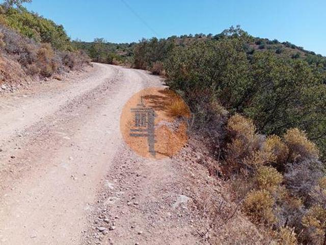 Terreno venda em Santa Catarina da Fonte do Bispo, Tavira