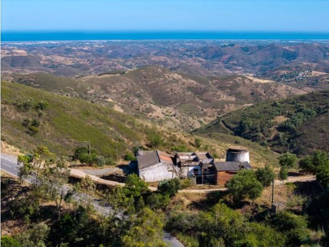 Terreno venda em Santa Catarina da Fonte do Bispo, Tavira