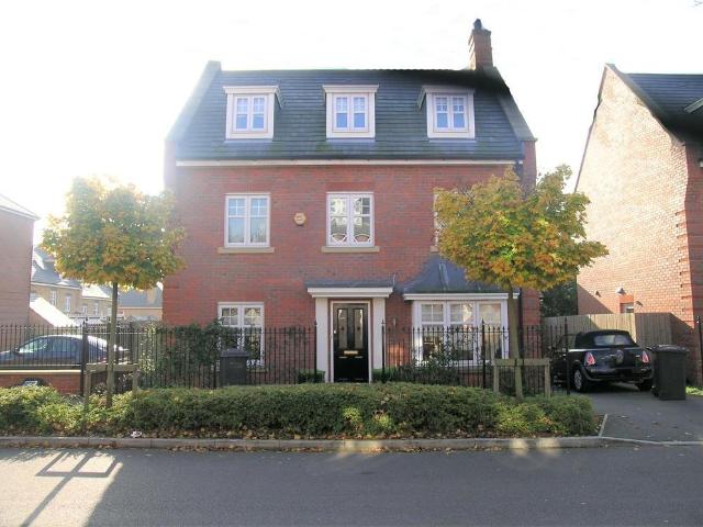 House for rent in London Borough of Barnet, Greater London