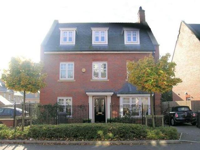 House for rent in Lyons, Greater London
