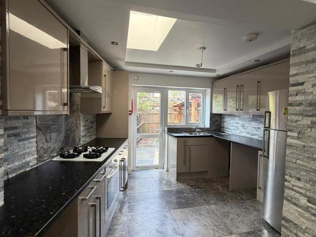 House for rent in St Albans, Five Acres