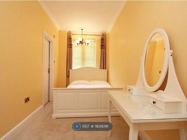 Apartment for rent in Saint Pancras, Greater London