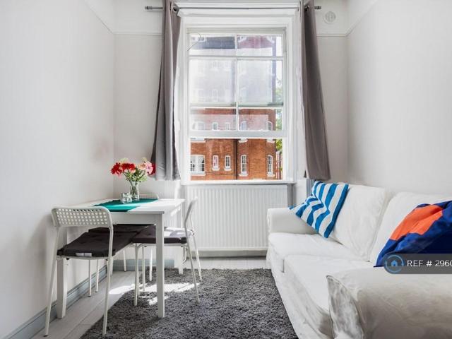 House for rent in Saint Pancras, Greater London