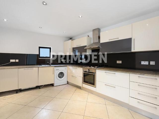House for rent in Holloway, Greater London