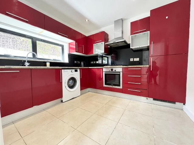 House for rent in Holloway, Greater London